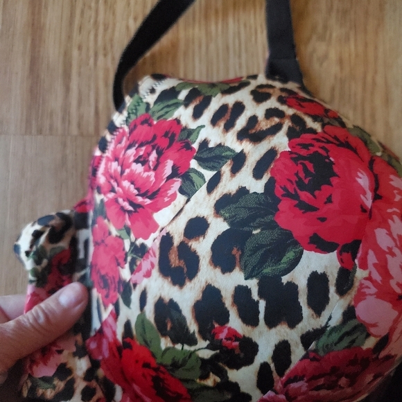Torrid Curves Animal Print Floral Womans 44C Bra - Picture 2 of 6